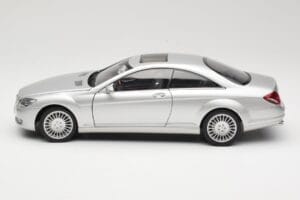 Mercedes CL-Class C216 Srebrny AUTOart 1:18 76164 Metal — zdjęcie 4 z 8