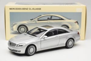 Mercedes CL-Class C216 Srebrny AUTOart 1:18 76164 Metal — zdjęcie 8 z 8