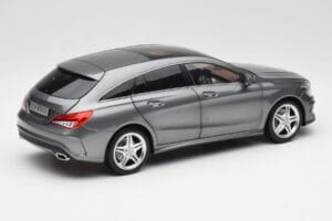 Mercedes CLA C117 Mountain Szary Norev 1:18 B66960351 Metal — zdjęcie 3 z 8