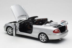 Mercedes CLK 500 Kabriolet Elegance A209 Srebrny Kyosho 1:18 B66962172 Metal — zdjęcie 5 z 8