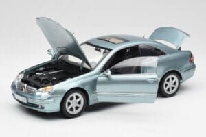 Mercedes CLK 500 W209 Jasny Niebieski Metalik Kyosho 1:18 B66962192 Metal — zdjęcie 2 z 8