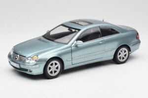 Mercedes CLK 500 W209 Jasny Niebieski Metalik Kyosho 1:18 B66962192 Metal