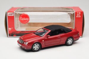 Mercedes CLK A208 Kabriolet Czerwony Anson 1:18 30338 Metal — zdjęcie 8 z 8