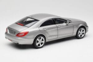 Mercedes CLS C218 Designo Alubeam Titanium Norev 1:18 B66961298 Metal — zdjęcie 3 z 8