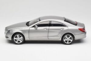 Mercedes CLS C218 Designo Alubeam Titanium Norev 1:18 B66961298 Metal — zdjęcie 4 z 8