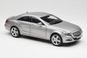 Mercedes CLS C218 Designo Alubeam Titanium Norev 1:18 B66961298 Metal — zdjęcie 6 z 8