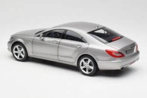 Mercedes CLS C218 Designo Alubeam Titanium Norev 1:18 B66961298 Metal — zdjęcie 7 z 8