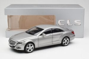 Mercedes CLS C218 Designo Alubeam Titanium Norev 1:18 B66961298 Metal — zdjęcie 8 z 8