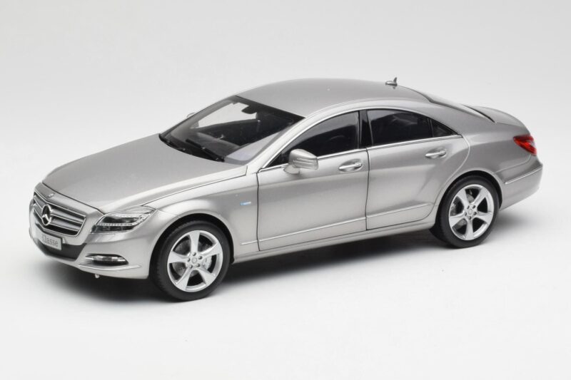 Mercedes CLS C218 Designo Alubeam Titanium Norev 1:18 B66961298 Metal