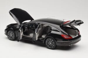 Mercedes CLS Shooting Brake X218 Obsidian Black Norev 1:18 B66960115 Metal — zdjęcie 5 z 8