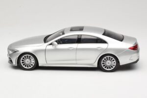Mercedes CLS C257 Srebrny Norev 1:18 183489 Metal — zdjęcie 4 z 8