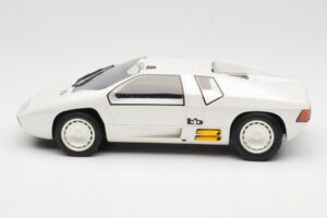 Mercedes CW311 White Metallic BoS Models 1:18 BOS198 Żywica — zdjęcie 3 z 6