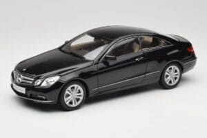Mercedes E-Class Coupe C207 Obsidian Black Metallic Norev 1:18 B66962418 Metal