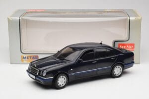 Mercedes E-Class W210 E320 Czarny Sun Star 1:18 1151 Metal — zdjęcie 8 z 8