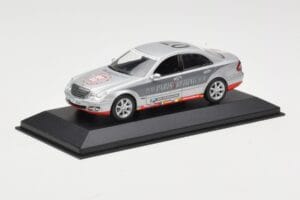 Mercedes E-Class W211 #7 Team AutoBild Paris-Beijing 2006 Replacement Box Minichamps 1:43 MB001 Metal — zdjęcie 2 z 4