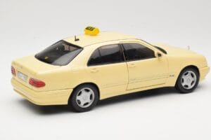 Mercedes E320 W210 Taxi Sun Star 1:18 1160 Metal — zdjęcie 3 z 8
