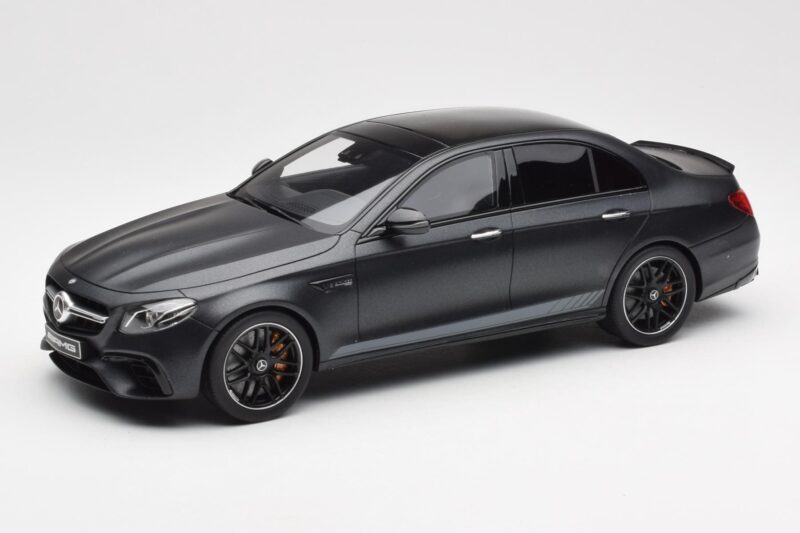 Mercedes AMG E63 S W213 Edition 1 Night Czarny GT Spirit 1:18 B66963111 Żywica