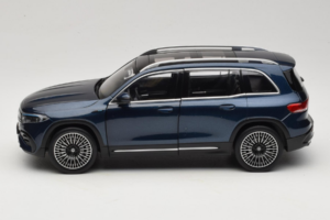 Mercedes EQB Niebieski NZG 1:18 B66961280 Metal — zdjęcie 4 z 8