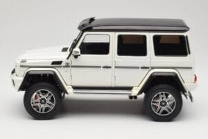 Mercedes G 63 AMG 4x4 Squared Polar White Almost Real 1:18 820203 Metal — zdjęcie 4 z 8