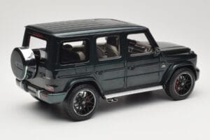 Mercedes G 63 AMG W463 Green Metallic Minichamps 1:18 110037066 Metal — zdjęcie 3 z 8