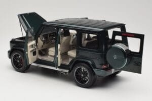 Mercedes G 63 AMG W463 Green Metallic Minichamps 1:18 110037066 Metal — zdjęcie 5 z 8