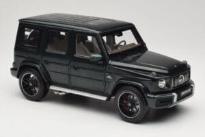 Mercedes G 63 AMG W463 Green Metallic Minichamps 1:18 110037066 Metal — zdjęcie 6 z 8