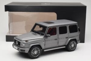 Mercedes G-Class G500 W463A Designo Platinum Magno Minichamps 1:18 B66960811 Metal — zdjęcie 8 z 8