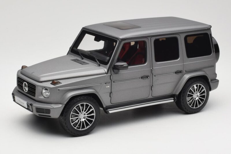 Mercedes G-Class G500 W463A Designo Platinum Magno Minichamps 1:18 B66960811 Metal