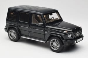 Mercedes G-Class G500 W463A Emerald Green Minichamps 1:18 B66960810 Metal — zdjęcie 6 z 8