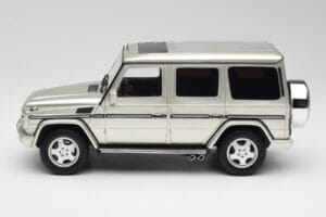 Mercedes G-Class G55 AMG W463 Iridium Srebrny Otto 1:18 OT1126 Żywica — zdjęcie 3 z 6