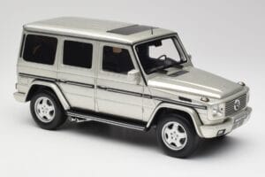 Mercedes G-Class G55 AMG W463 Iridium Srebrny Otto 1:18 OT1126 Żywica — zdjęcie 4 z 6