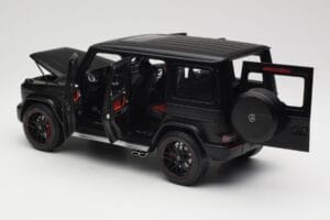 Mercedes G-Class G63 AMG W463A Matt Black Minichamps 1:18 110037064 Metal — zdjęcie 5 z 8