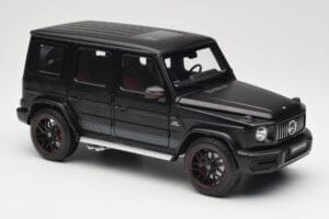 Mercedes G-Class G63 AMG W463A Matt Black Minichamps 1:18 110037064 Metal — zdjęcie 6 z 8