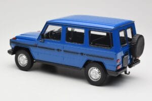 Mercedes G-Class W460 LWB Ciemnoniebieski Minichamps 1:18 155038100 Metal — zdjęcie 5 z 6