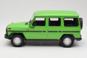 Mercedes G-Class W460 LWB Zielony Minichamps 1:18 155038101 Metal — zdjęcie 3 z 6