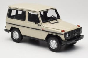 Mercedes G-Class W460 SWB Grey Metallic Minichamps 1:18 155038004 Metal — zdjęcie 4 z 6
