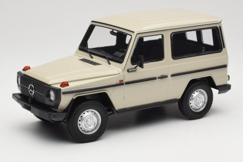 Mercedes G-Class W460 SWB Grey Metallic Minichamps 1:18 155038004 Metal