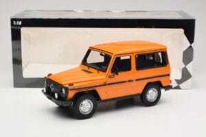 Mercedes G-Class W460 SWB Pomarańczowy Minichamps 1:18 155038000 Metal — zdjęcie 6 z 6
