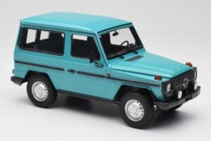 Mercedes G-Class W460 SWB Turkusowy Minichamps 1:18 155038001 Metal — zdjęcie 4 z 6
