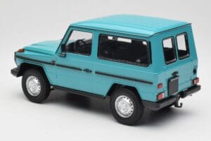 Mercedes G-Class W460 SWB Turkusowy Minichamps 1:18 155038001 Metal — zdjęcie 5 z 6