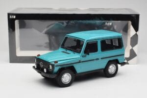 Mercedes G-Class W460 SWB Turkusowy Minichamps 1:18 155038001 Metal — zdjęcie 6 z 6