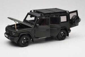 Mercedes G-Class W465 Oliwkowy Norev 1:18 B66960662 Metal — zdjęcie 2 z 8