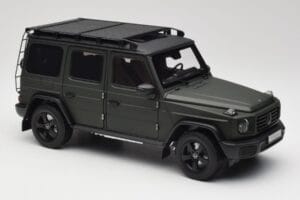 Mercedes G-Class W465 Oliwkowy Norev 1:18 B66960662 Metal — zdjęcie 6 z 8