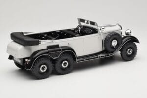 Mercedes G4 W31 Biały MCG 1:18 MCG18208 Metal — zdjęcie 2 z 6