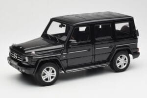 Mercedes G500 W463 Czarny AUTOart 1:18 76216 Metal