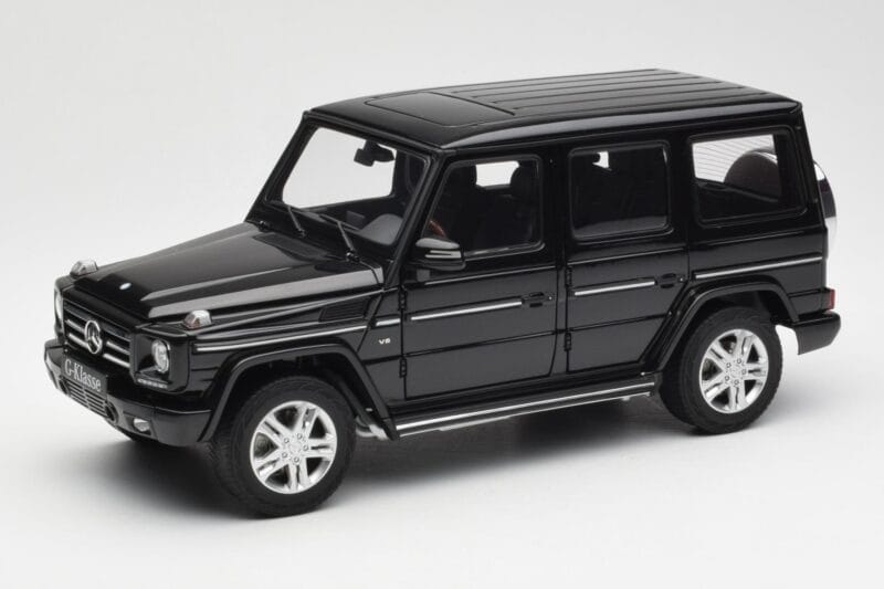 Mercedes G500 W463 Czarny AUTOart 1:18 76216 Metal