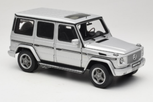 Mercedes G55 AMG W463 Srebrny AUTOart 1:18 76247 Metal — zdjęcie 6 z 8
