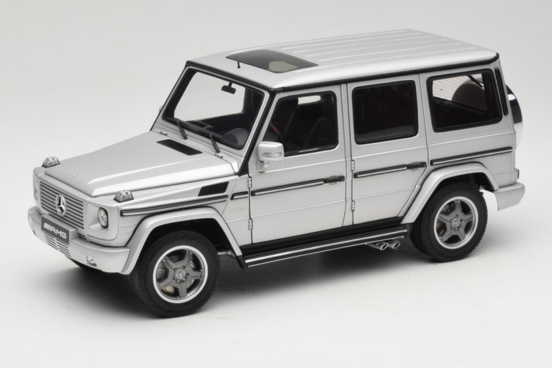 Mercedes G55 AMG W463 Srebrny AUTOart 1:18 76247 Metal