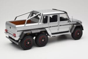 Mercedes AMG G63 W463 6x6 Iridium Srebrny AUTOart 1:18 76301 Kompozyt — zdjęcie 3 z 8