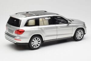 Mercedes GL-Class X166 Iridium Srebrny Metallic Norev 1:18 B66960097 Metal — zdjęcie 3 z 8